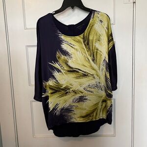 Coldwater Creek Button-Back Women’s Top with Olive Accent Size M
